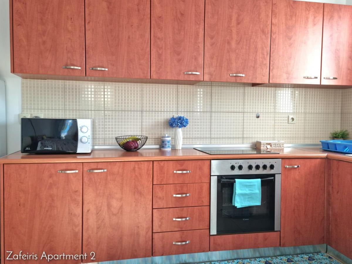 Zafeiris Apartments Ливадия Экстерьер фото