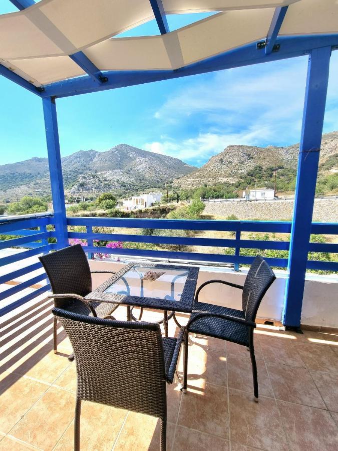 Zafeiris Apartments Ливадия Экстерьер фото